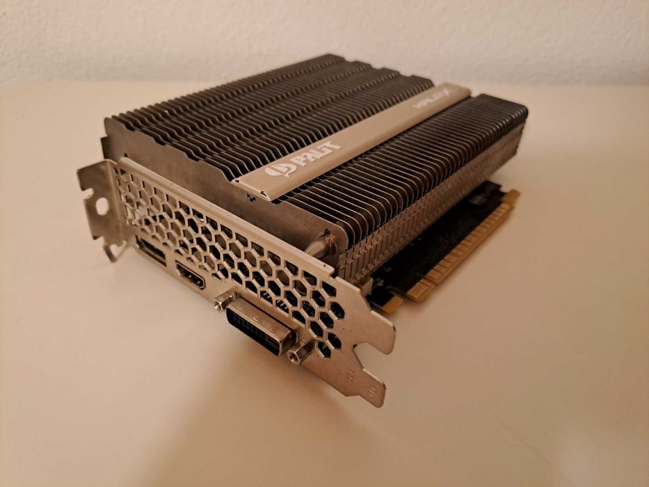 Placa gráfica Palit Kalmx Nvidia GeForce 1050 Ti (versão fanless)