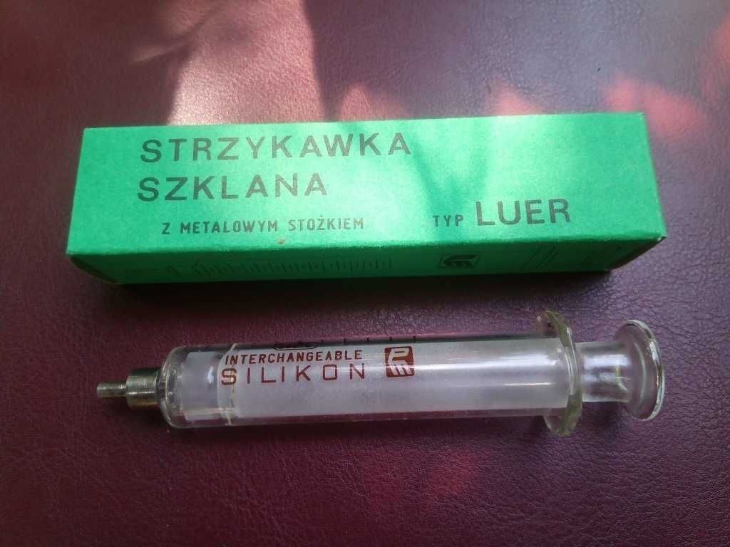 PRL Szklana Strzykawka igły