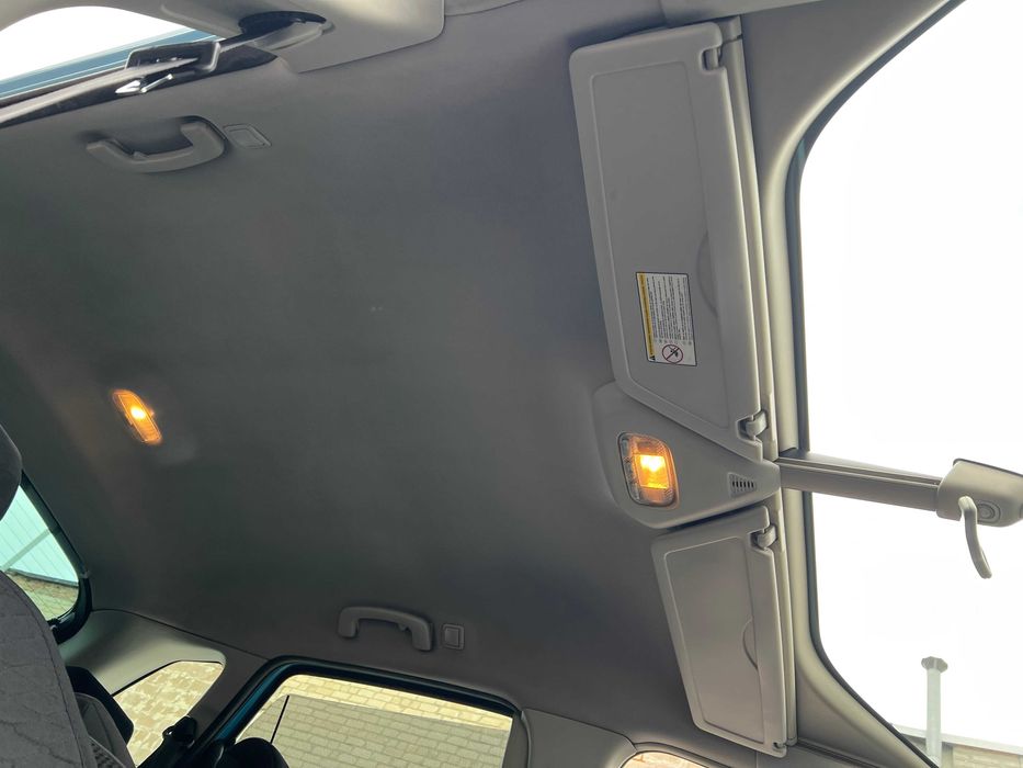 Citroen C4 Picasso 2008 I покоління (FL) • 2.0 AT (143 к.с.) • Urban