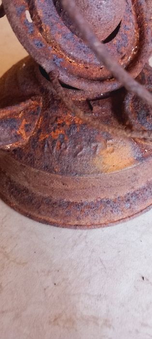 Stare lampy niekompletne