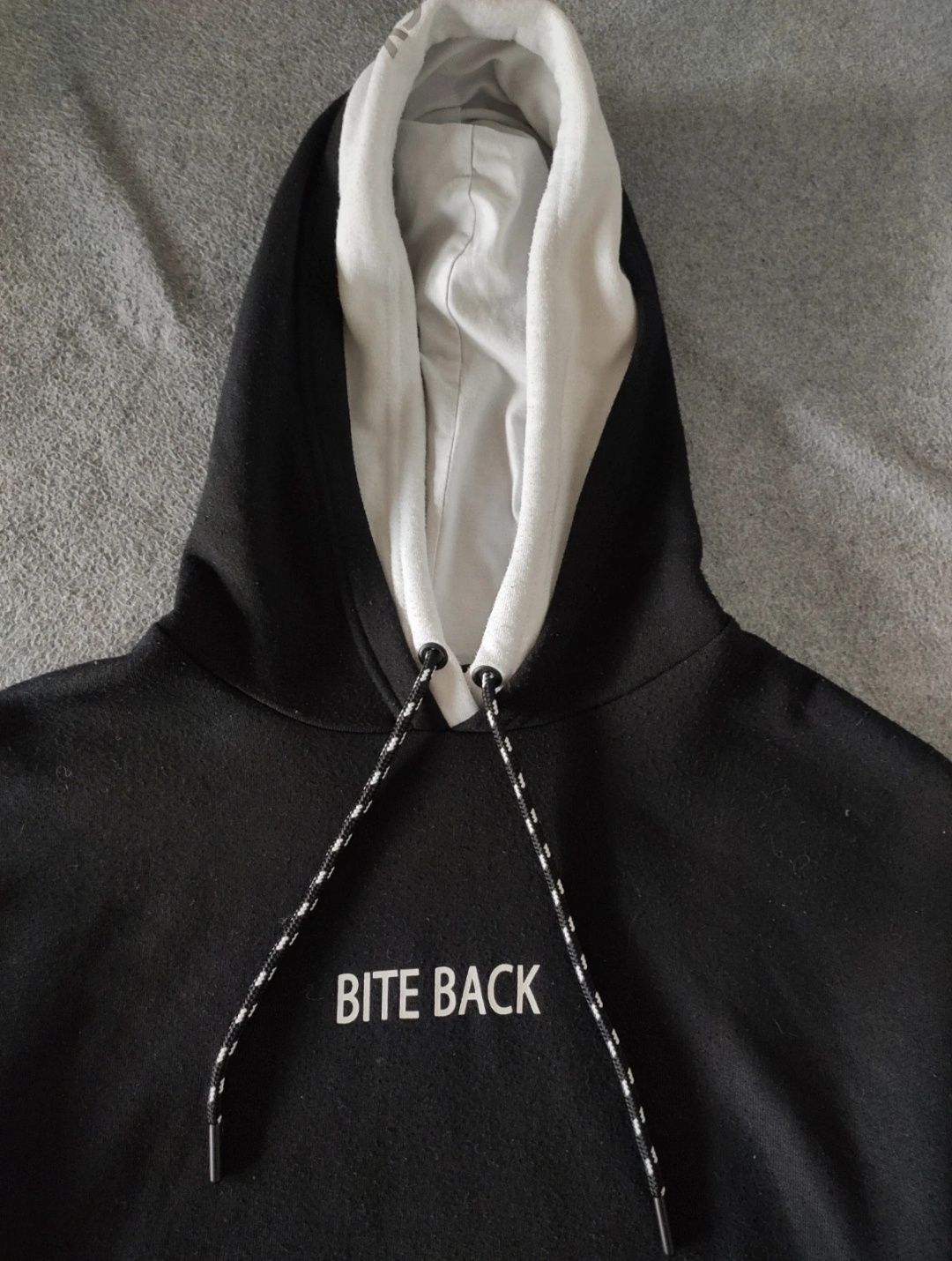 Ciepła bluza Bite Back New Yorker