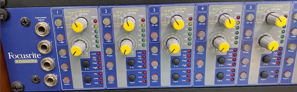 Focusrite ISA 828 - pré amp 8 canais