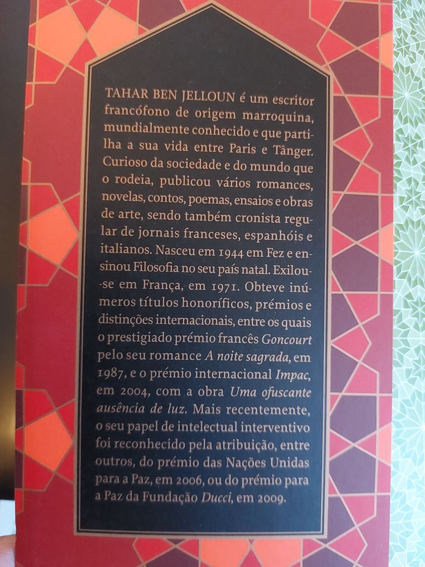 Livro O Primeiro Amor é Sempre o Último  Tahar Ben Jellun