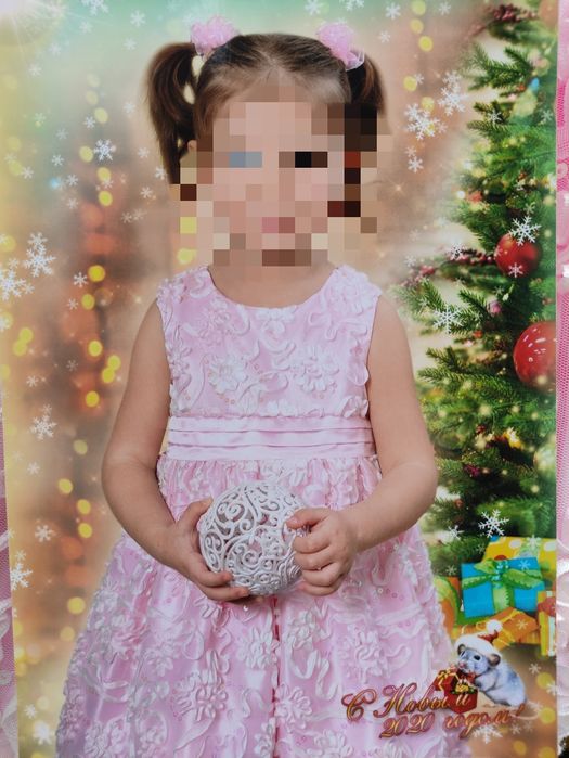 Нарядное платье для девочки на возраст 4 года