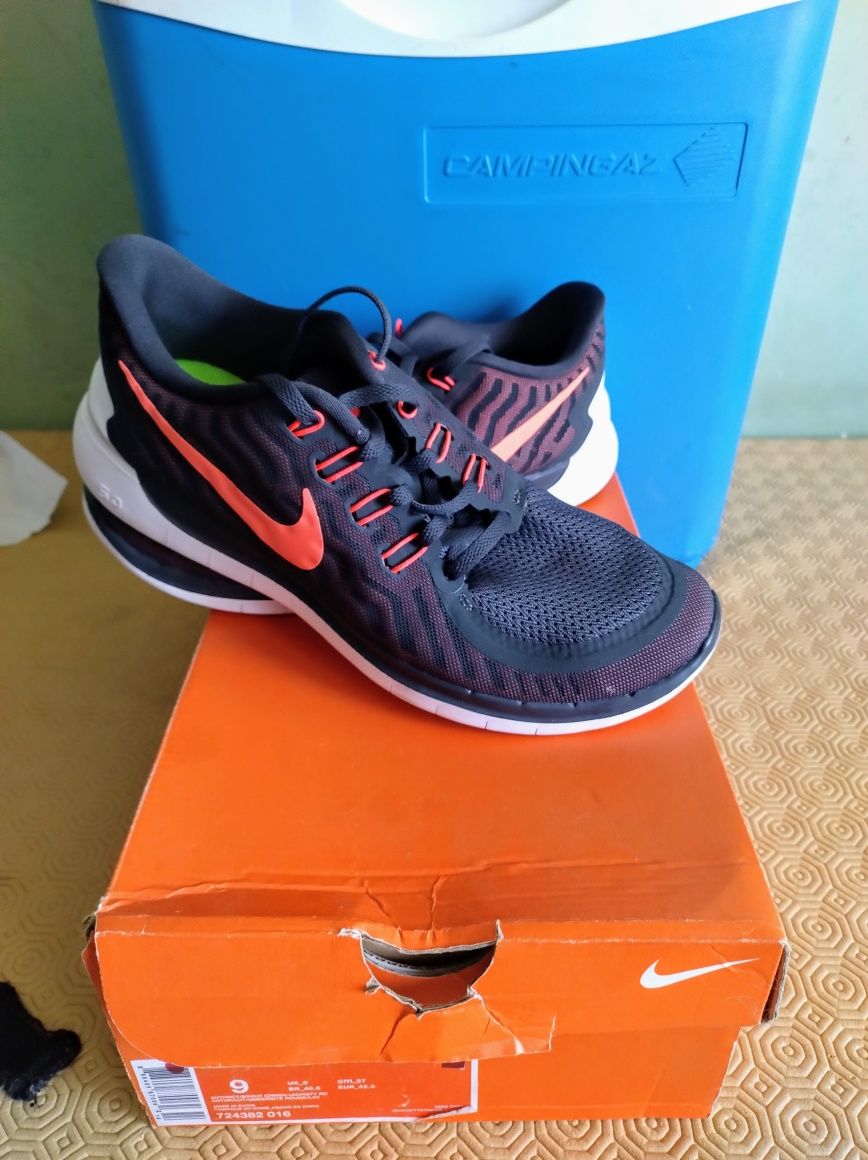 Sapatilhas Nike Free 5.0 novas em caixa 42,5