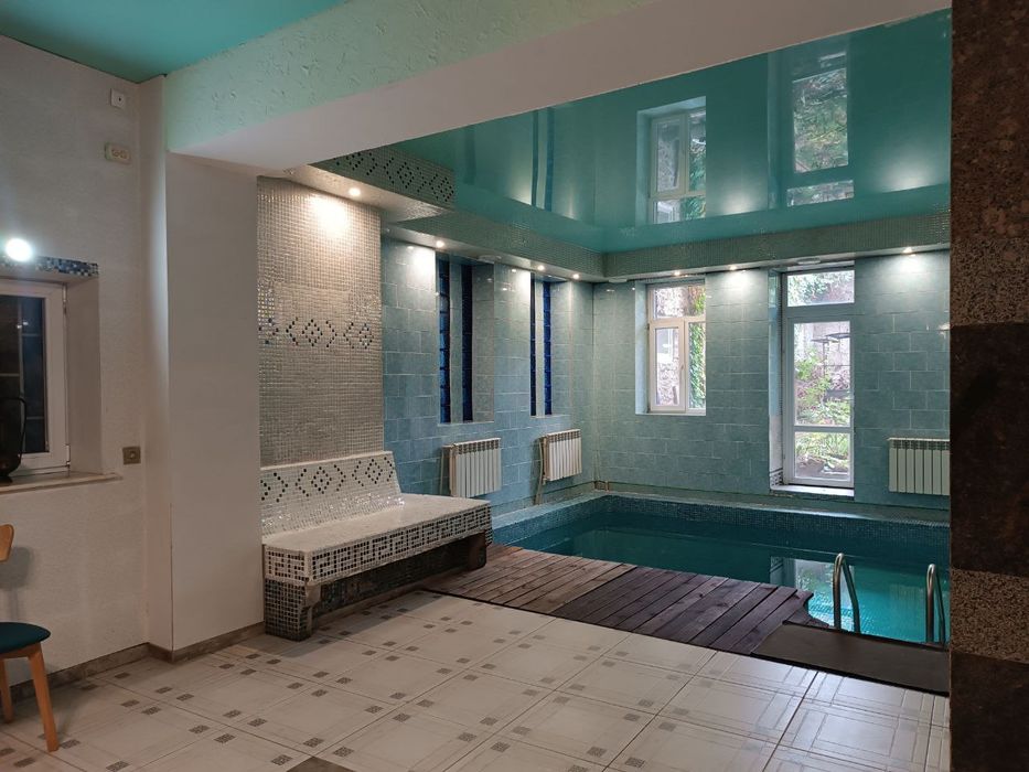 Дом у моря с бассейном и сауной