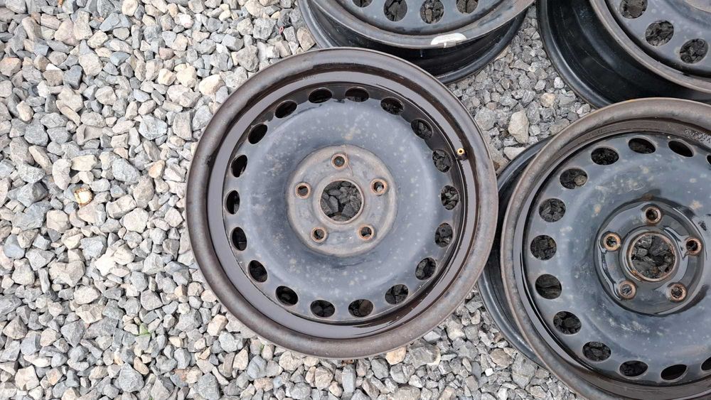 Felgi stalowe VW Golf V Touran Octavia II  15" 5x112  ET47 6Jx15