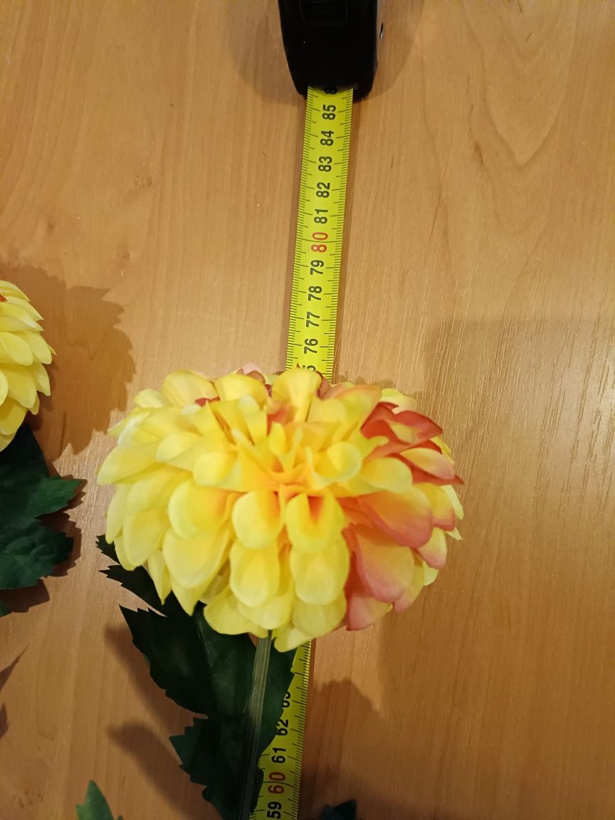 Dalia gałązka sztuczna 75 cm