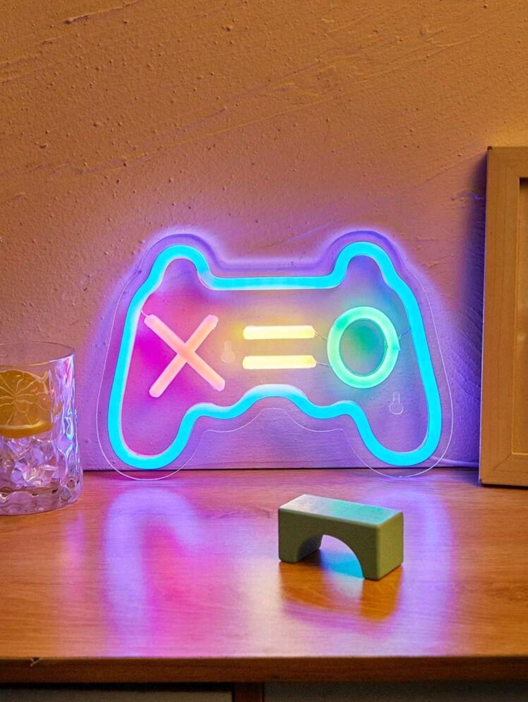 Neon na ścianę, gaming, pad ps4