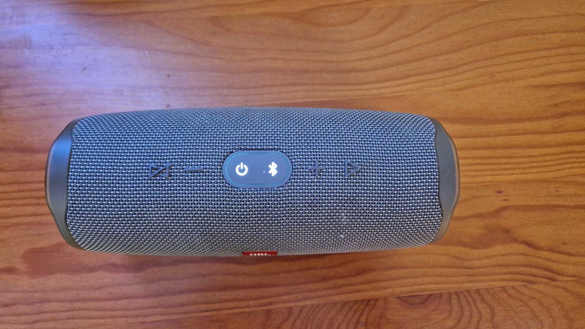 Coluna Bluetooth JBL Charge 4 (cinzento- 30 W - Autonomia: até 20 h)