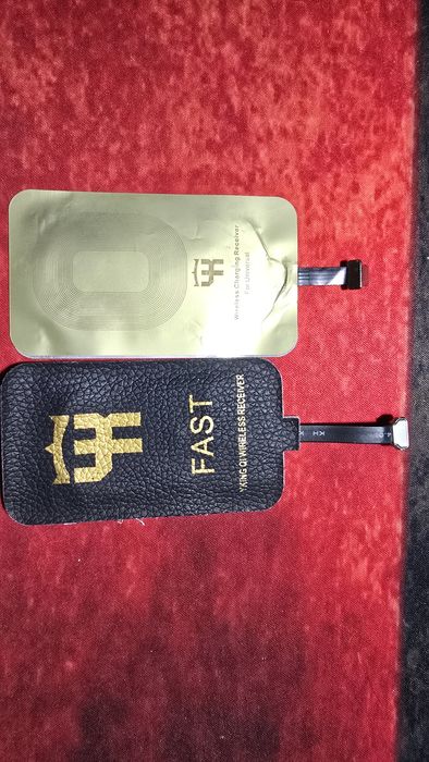 Безпроводная зарядка с разъемом micro usb и iphone