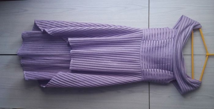 Pastelowa koronkowa sukienka hiszpanka Boohoo wesele impreza 38 40