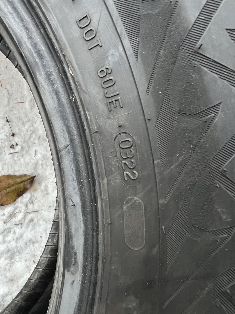 235/65/16C Nokian hakkkapeliitta C3