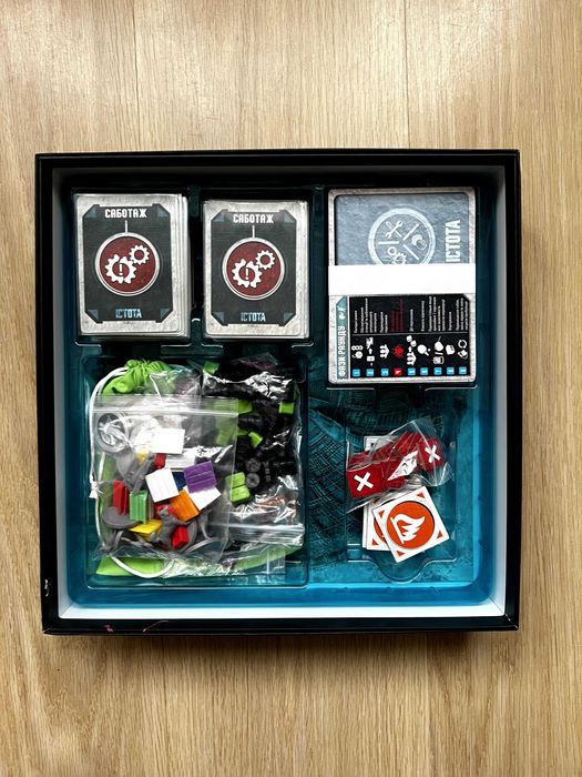 Настільна гра Істота (The Thing: The Boardgame)