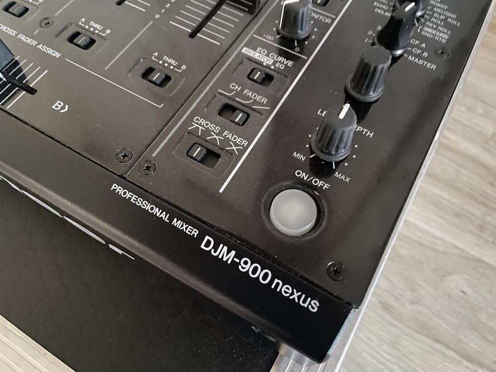 Pioneer DjM900 Nexus ( Case Gratis )