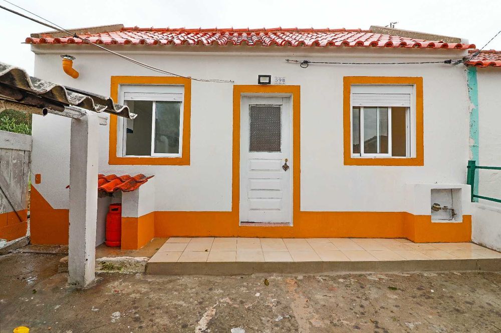 Moradia totalmente renovada na Glória do Ribatejo