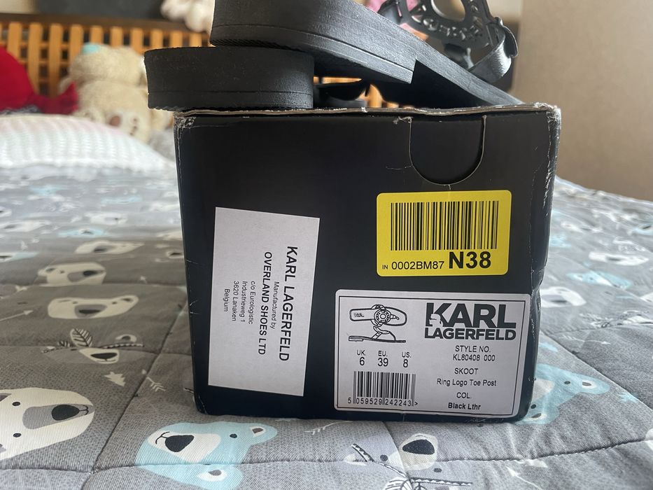 Босоніжки, шльопанці, вʼєтнамки Karl Lagerfeld оригінал