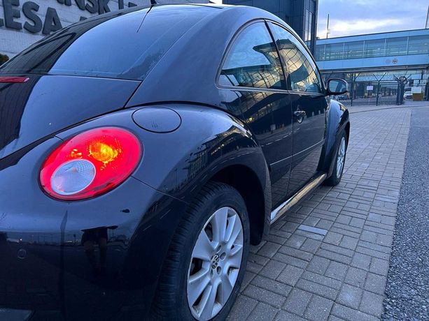 Volkswagen New Beetle 2.0 klima, zadbany, garażowany
