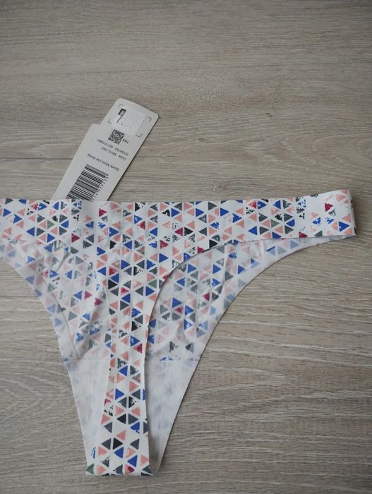 Majtki Triumph Sporty Lite String rozmiar XS