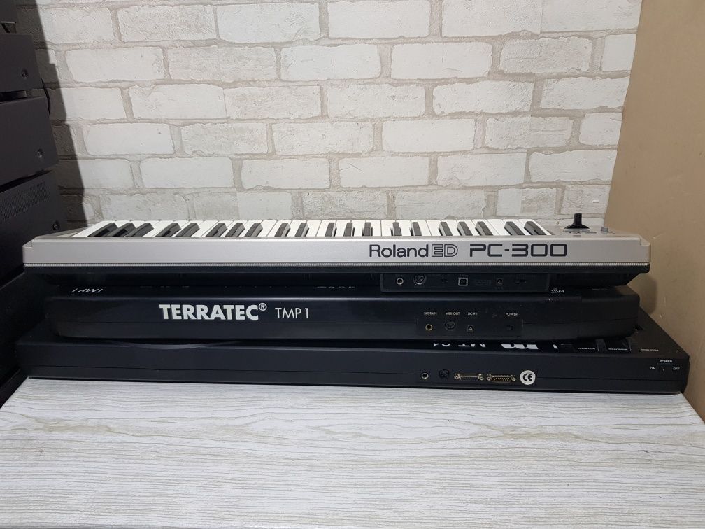 Midi клавіатура Roland/Terratec б/у з Німеччини