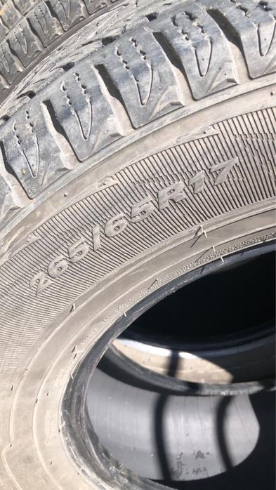 Резина,скаты,колеса,покрышки 265.65.17 nexen roadian