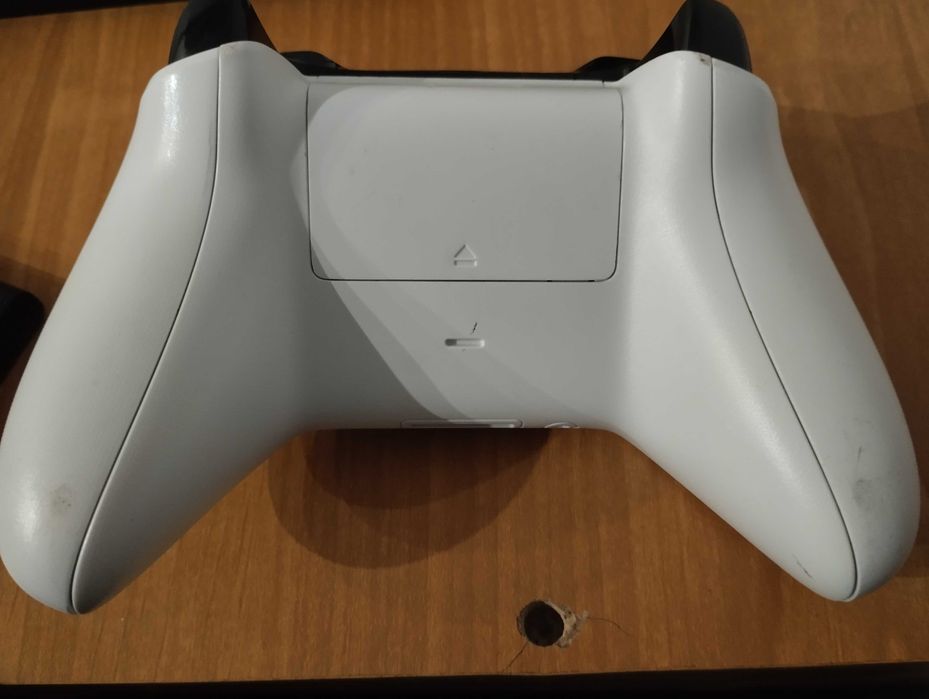 Sprzedam konsole Xbox one s