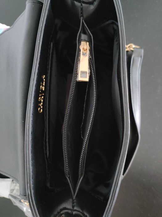 Сумка Carvela x Kurt Geiger Chain Cross Body Bag