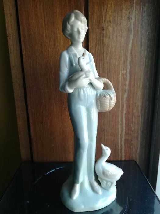 Casal em porcelana japonesa