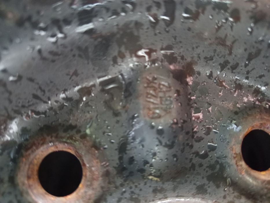 Opony zimowe Continental 205/55/R 16 z felgami gratis 2 sztuki