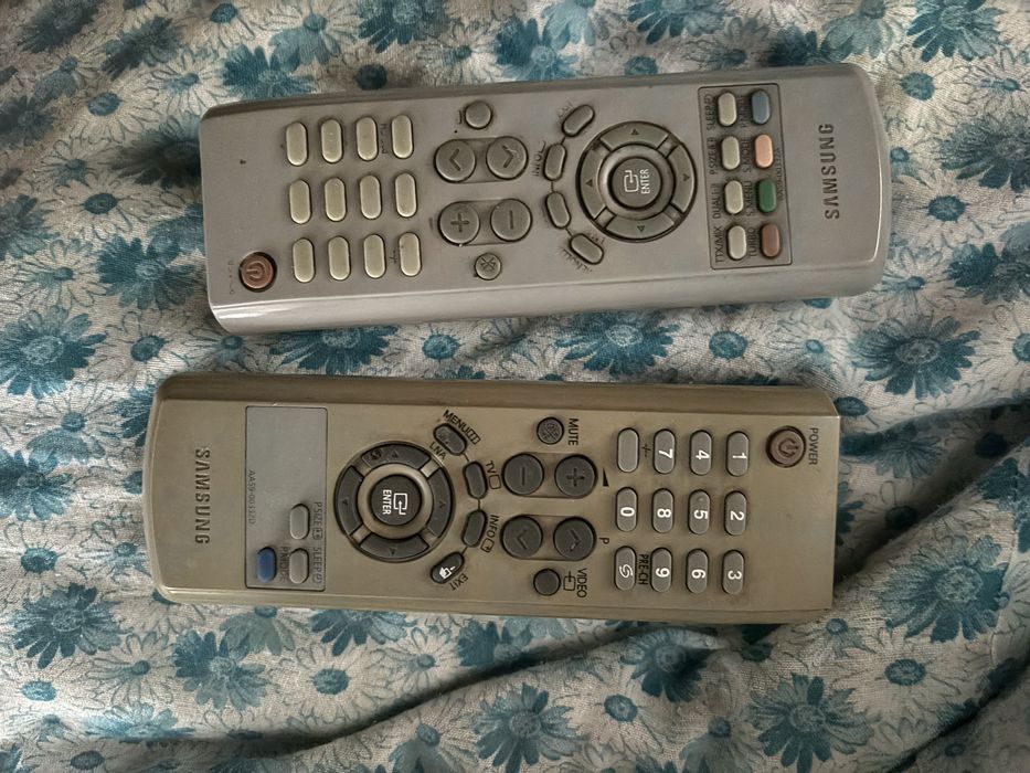 Телевізор Samsung 22 дюйми