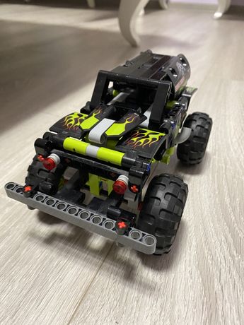 Lego Technic Monster Jam Grave Digger 42118