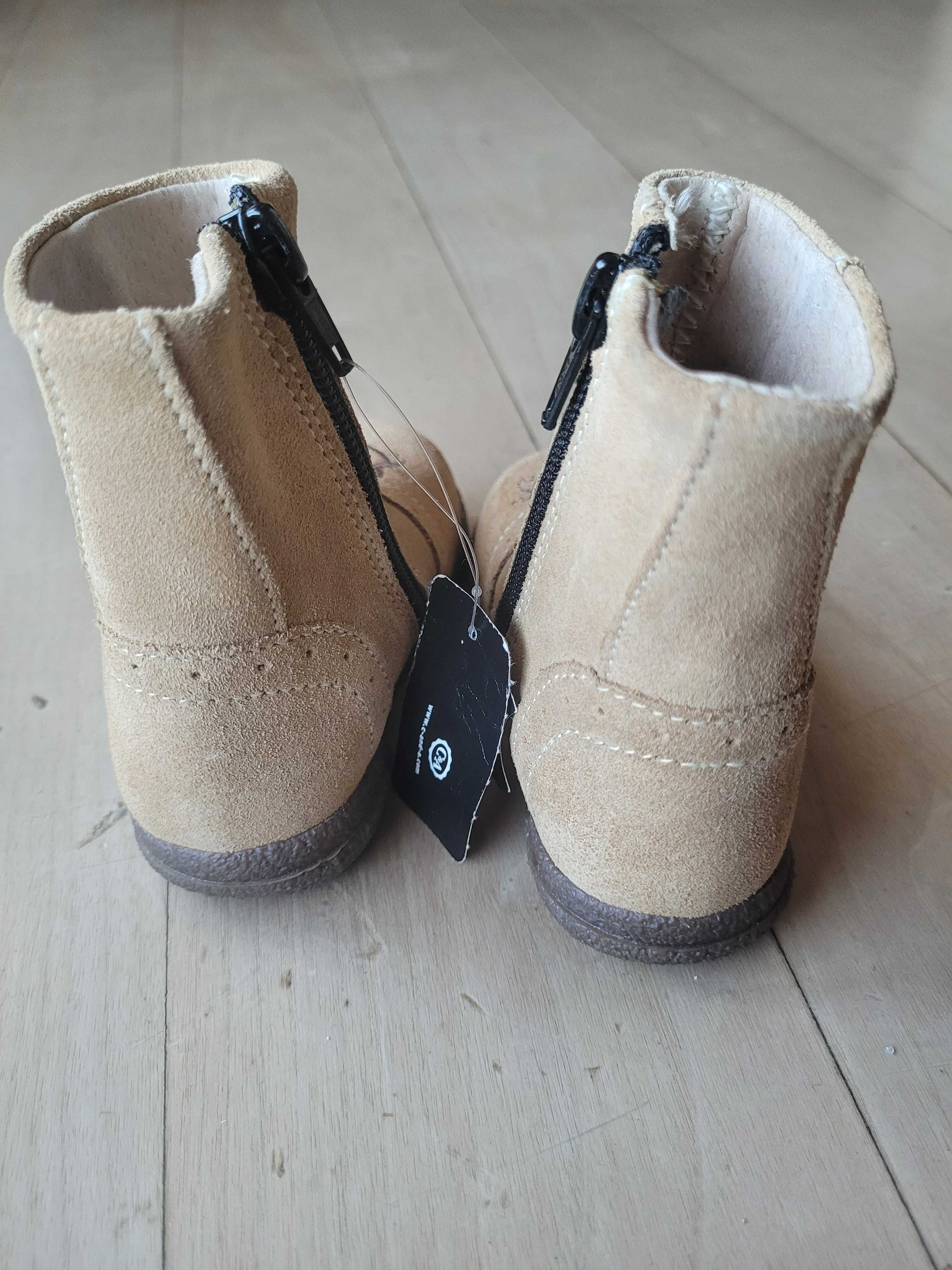 Botas lindas para menina