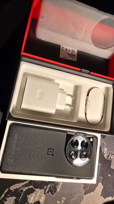 OnePlus 12 16/512 GB Silky Black,wer  EU,gwar,fakt,stan idealny!!!