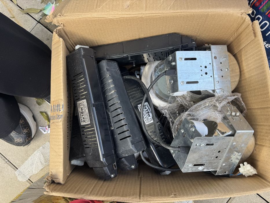 Focos 6 de teto de teto em bom estado