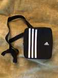 Saszetka, torebka Adidas na ramię