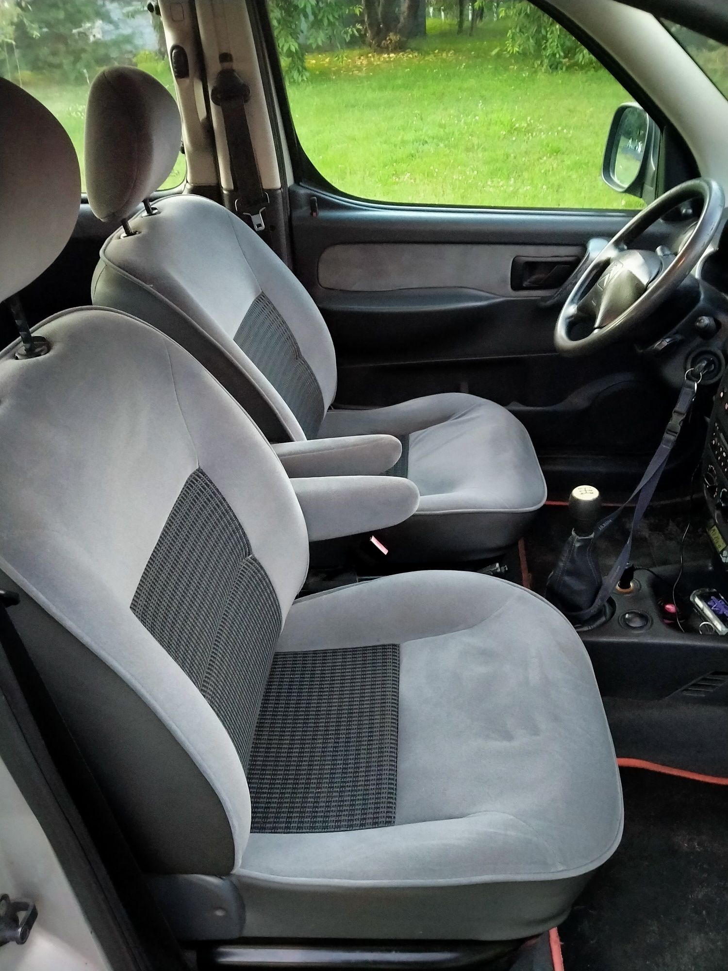 Peugeot partner multispace ocynk prosty silnik 8 zaworowy benzyna