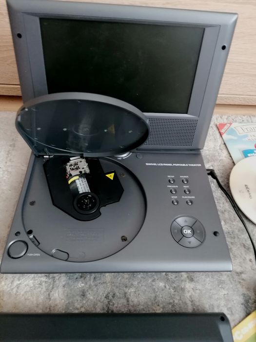 HYUNDAI PDP488SUATV- Przenośny odtwarzacz DVD