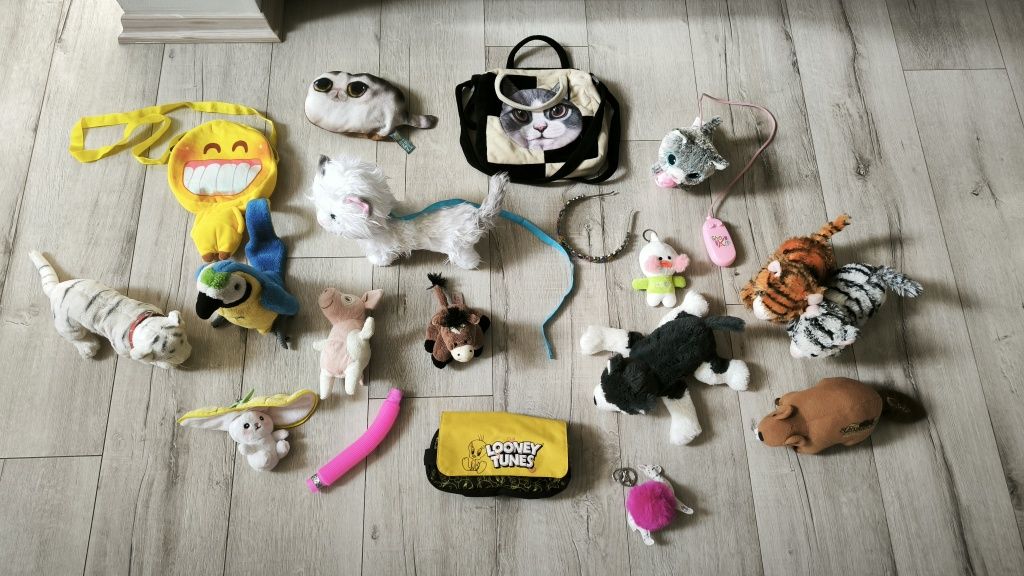 Miks zabawek stan bardzo dobry ok 50 sztuk