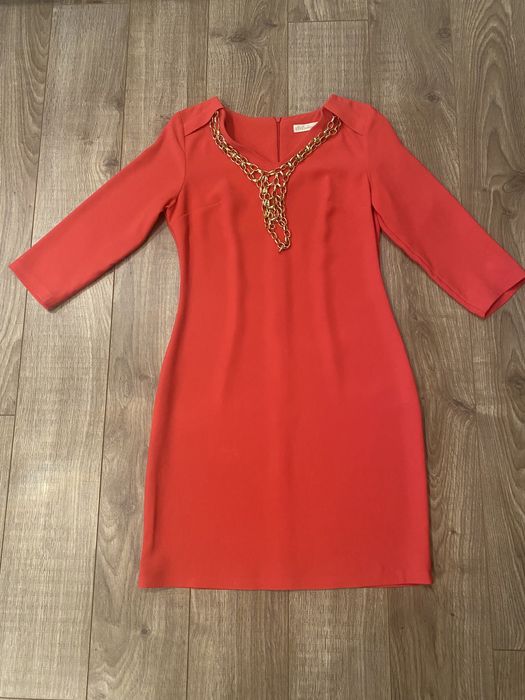 Женское платье