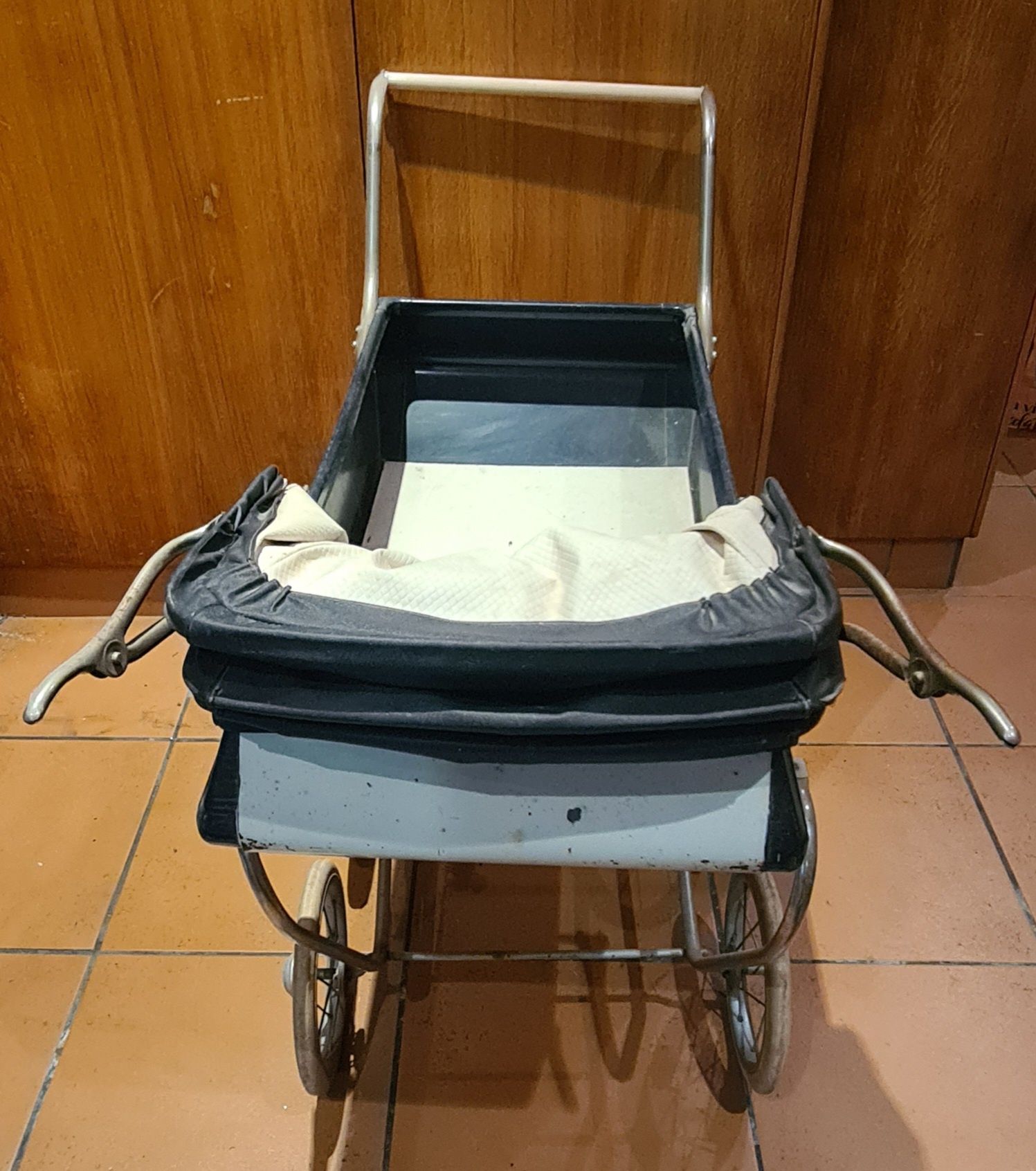 Carrinho de bebé vintage