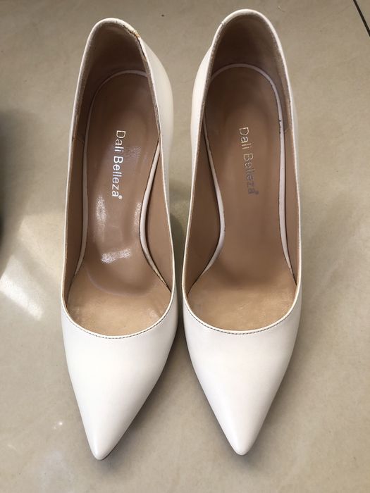 Baldinini чорні стильні жіночі туфлі та білі Dali Belleza