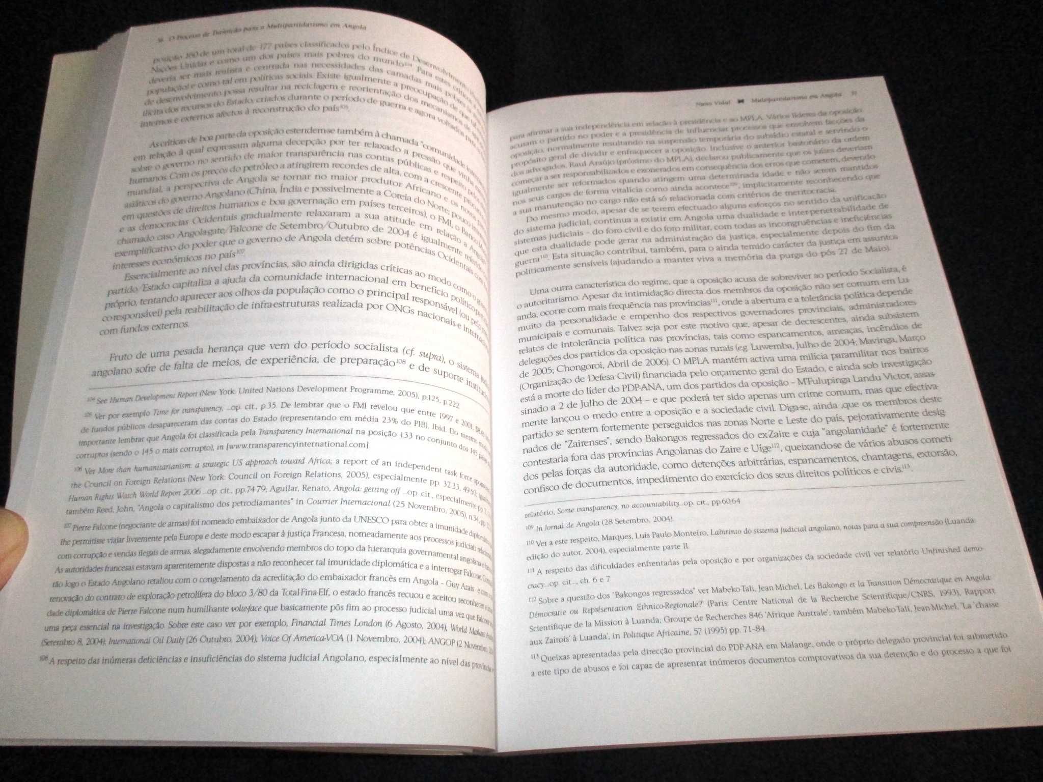 Livro O Processo de transição para o multipartidarismo em Angola