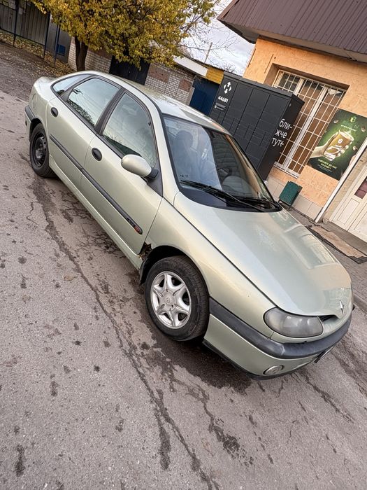 Renault laguna 1