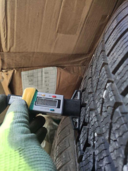 opony zimowe - 4szt. - 215/55R18 99V  Goodgidge