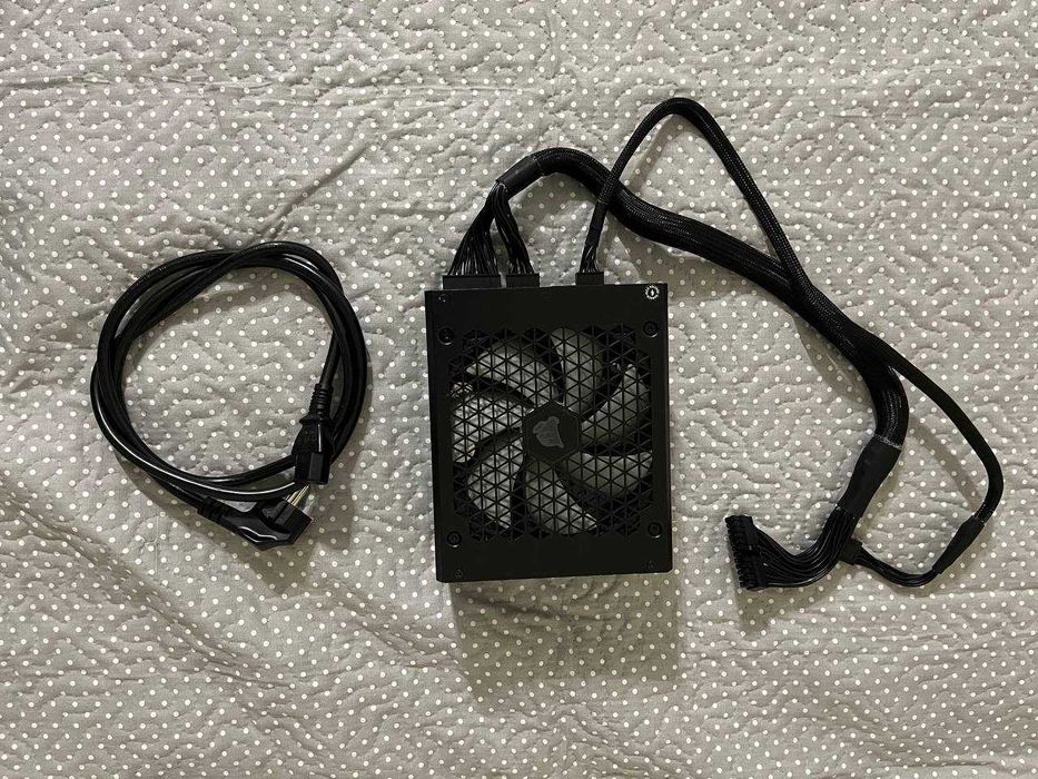 Блок живлення Corsair RM1000X 1000W 80 Plus Gold Modular