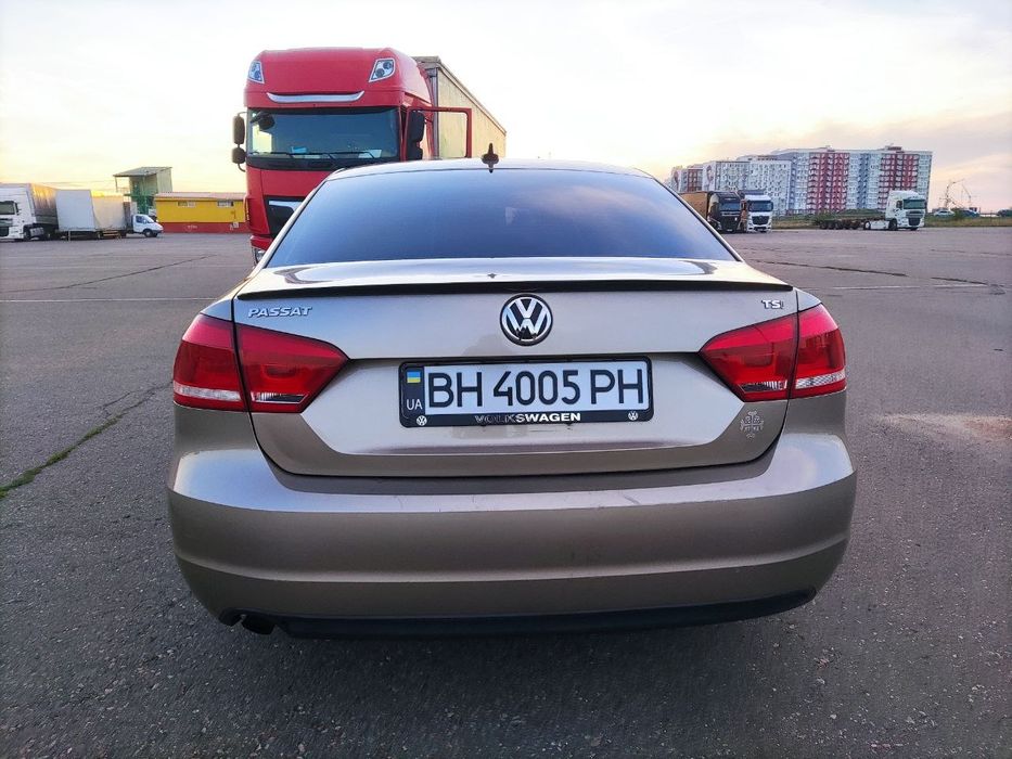 Фольксваген Пассат В7