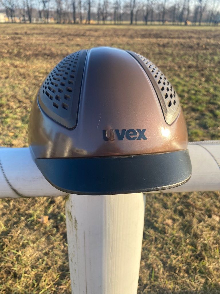 Kask jeździecki UVEX 57-59cm