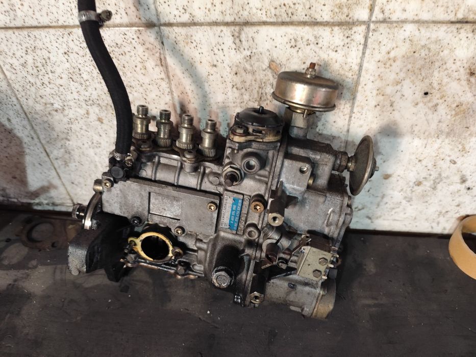Vendo bomba injetora Bosch Mercedes w202