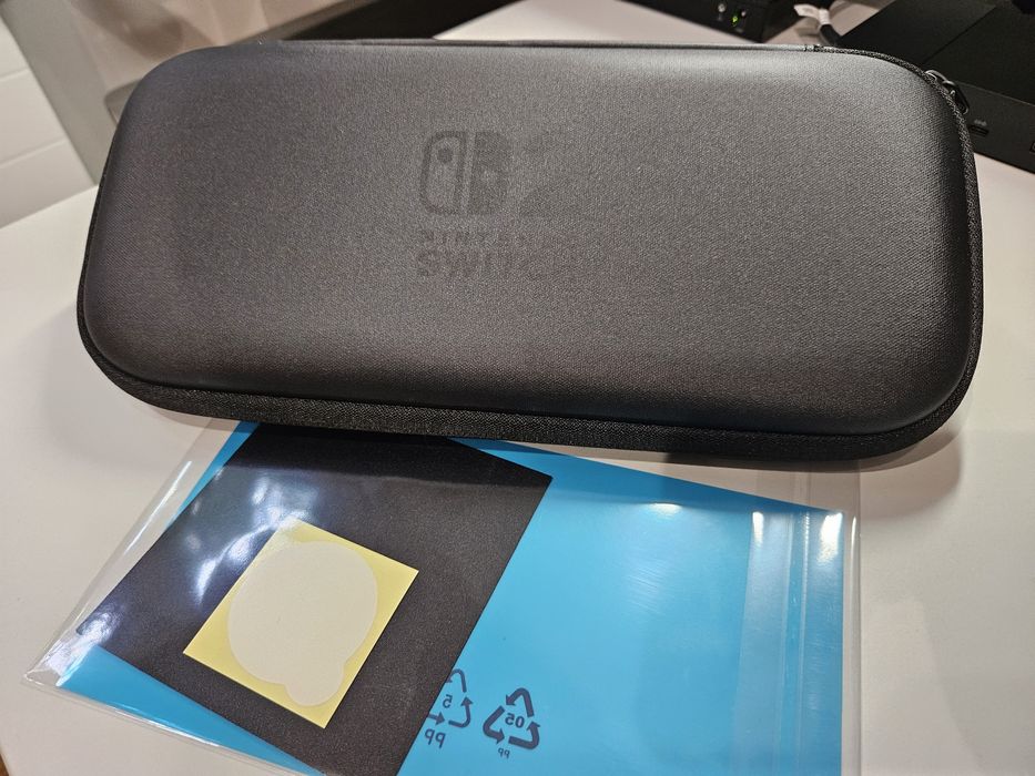 Nintendo Switch 2 Carrying Case & Screen Protector