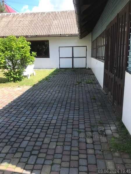 с. Ременів вул.. Львівська Від центру Львова до будинку 20км